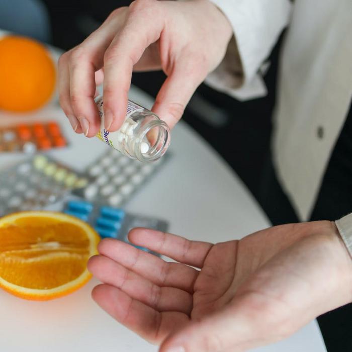 Spania. Cetăţenii au consumat mai puţin alcool, dar mai multe sedative (studiu)