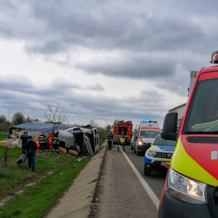 Șofer de TIR, mort după ce s-a răstunat cu TIR-ul pe DN 5, în Giurgiu