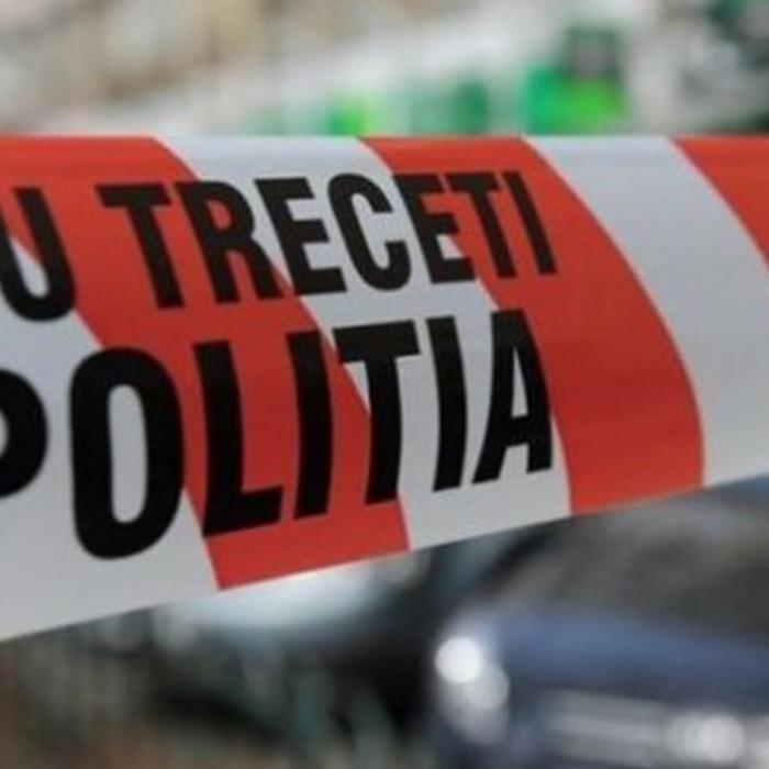 Cadavrul unui bărbat, găsit în albia unui rău din Prahova. Dosar de moarte suspectă  