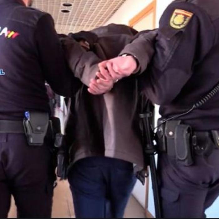 Spania. Român, căutat de autoritățile italiene, prins în Insulele Canare. Va sta după gratii șapte ani