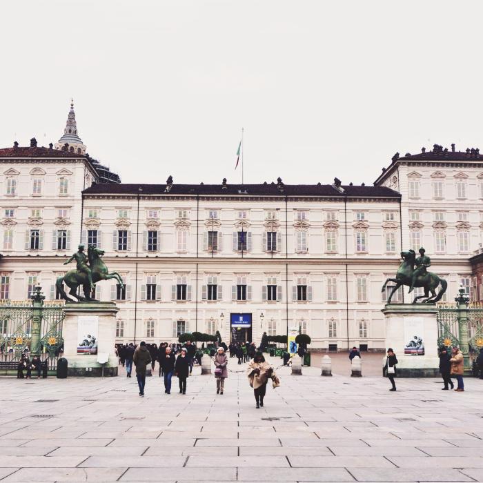 Marea RELAXARE în Italia, începând de azi: S-au DESCHIS restaurantele și școlile. Se poate călători între regiuni cu Permisul de Călătorie