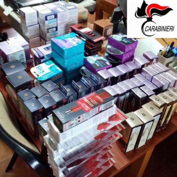 Italia. Zeci de produse cosmetice, sustrase din magazine de trei români. Hoții se plimbau cu un Audi A4