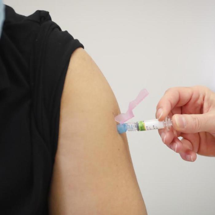 Italia. O badantă a furat vaccinul de la bătrâna pe care o îngrijea