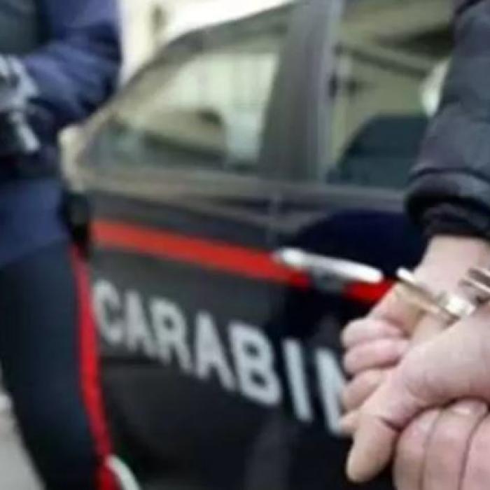 Italia. Un român, care a amenințat un șofer de taxi, bun de plată. Obligat să-i achite daune de 2.500 de euro