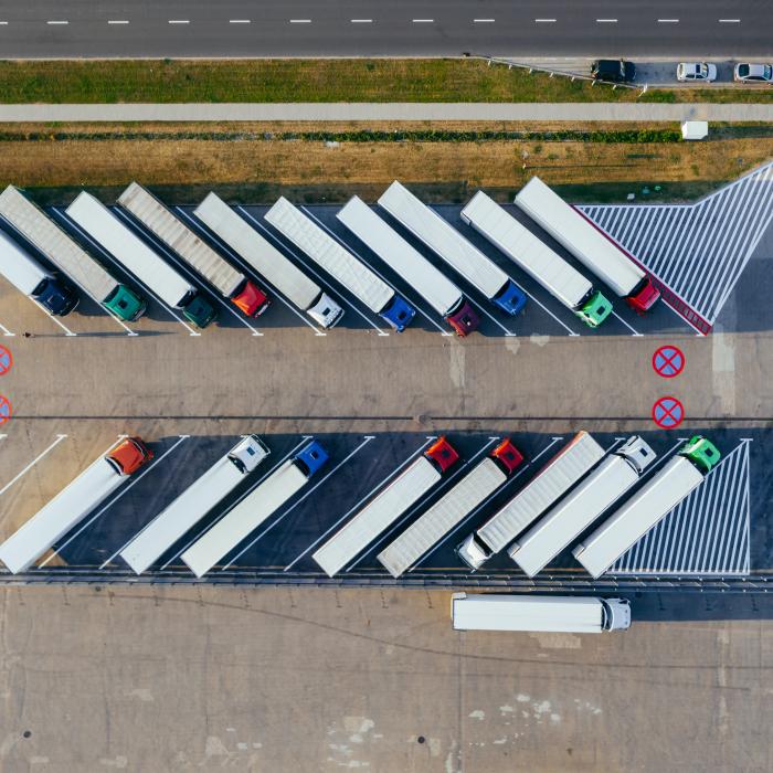 Transportatorii români trag un semnal de alarmă cu privire la „atacuri tot mai dese” asupra şoferilor în Franţa