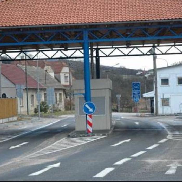 MAE: Se modifică condițiile de intrare a românilor în Republica Cehă 