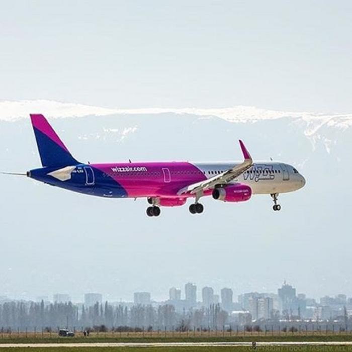 Wizz Air anunţă noi zboruri din România către Grecia şi Italia