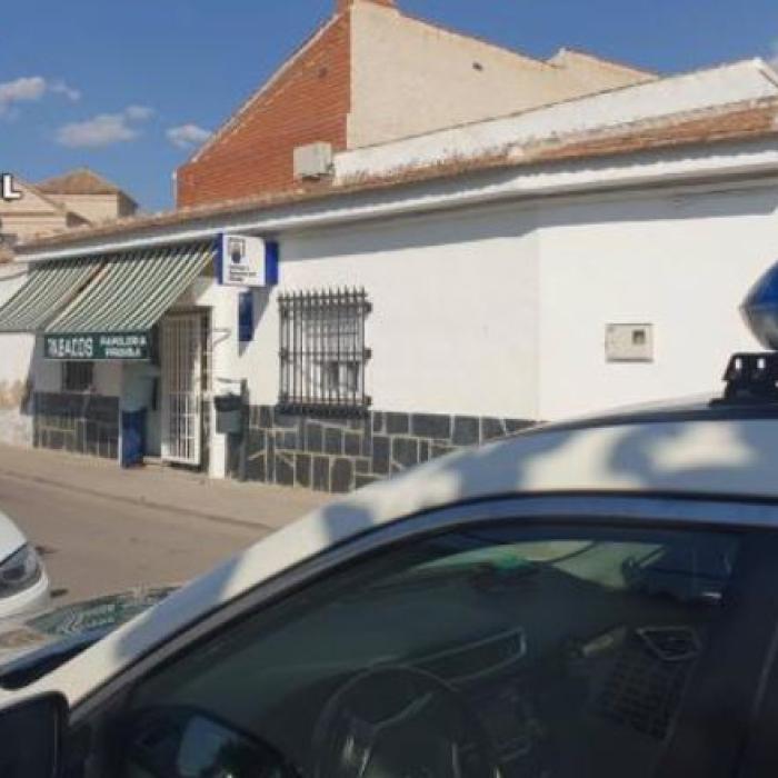 Spania. Un român, înarmat cu un pistol de jucărie, a intrat într-o tutungerie. Prins, în toiul acțiunii, de agenții Gărzii Civile