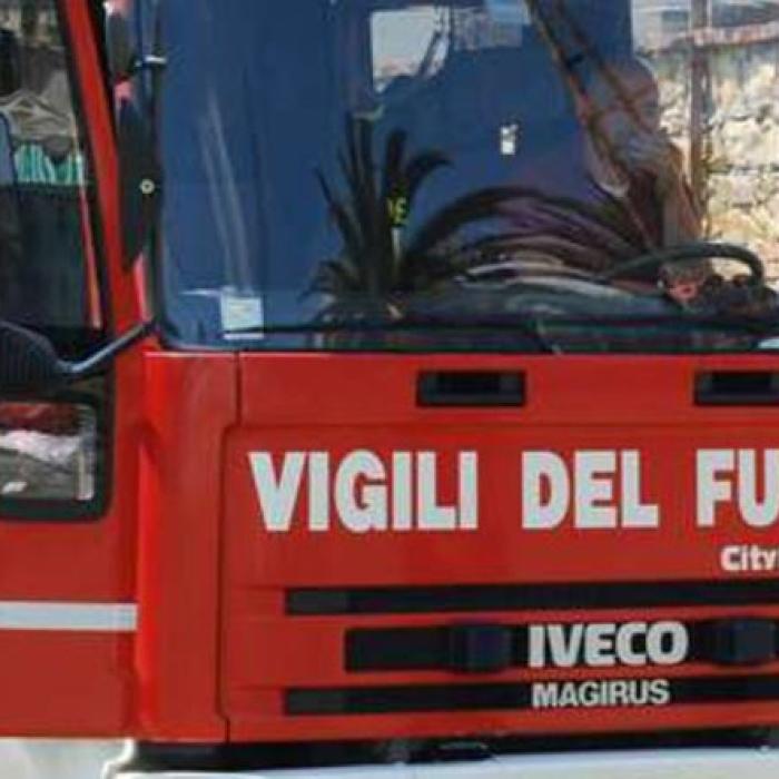 Italia. Un român a incendiat o mașină și transmitea Live pe Facebook