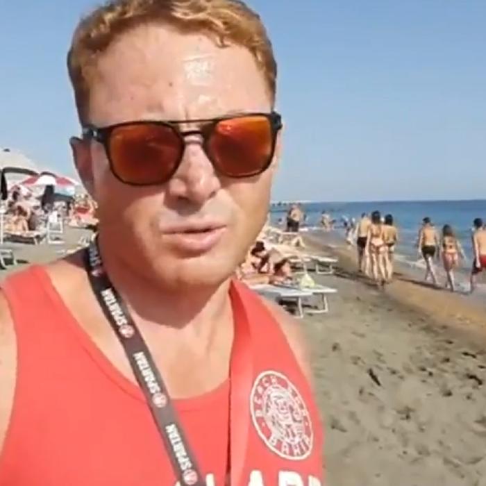 Italia. Alin, salvamarul erou, din nou în presa italiană: "Baywatch-ul din Ostia a salvat un adolescent"