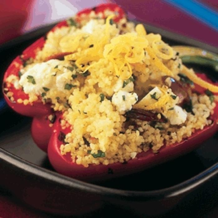 Ardei umpluţi cu cous-cous, deliciul verii de care te vei îndrăgosti!