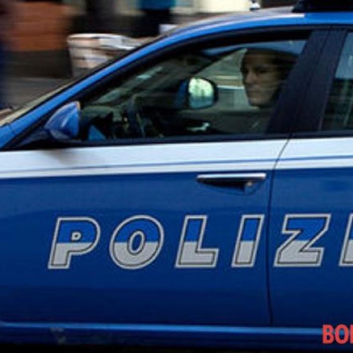 Italia. Un român a șocat trecători. S-a dezbrăcat în fața unor copii și a început să se mângâie