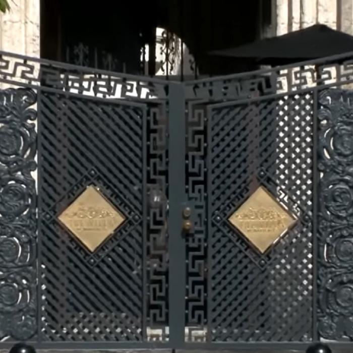 Două cadavre, găsite în fosta vilă a lui Versace, în ziua când se împlinesc 20 de ani de la asasinarea celebrului designer