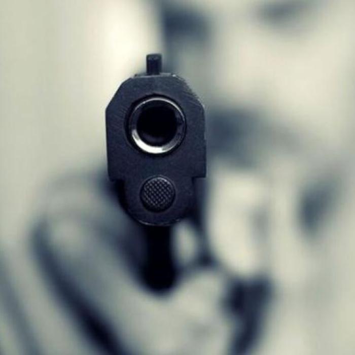 Italia. Un român beat a scos un pistol și a amenințat carabinierii și clienții unui bar