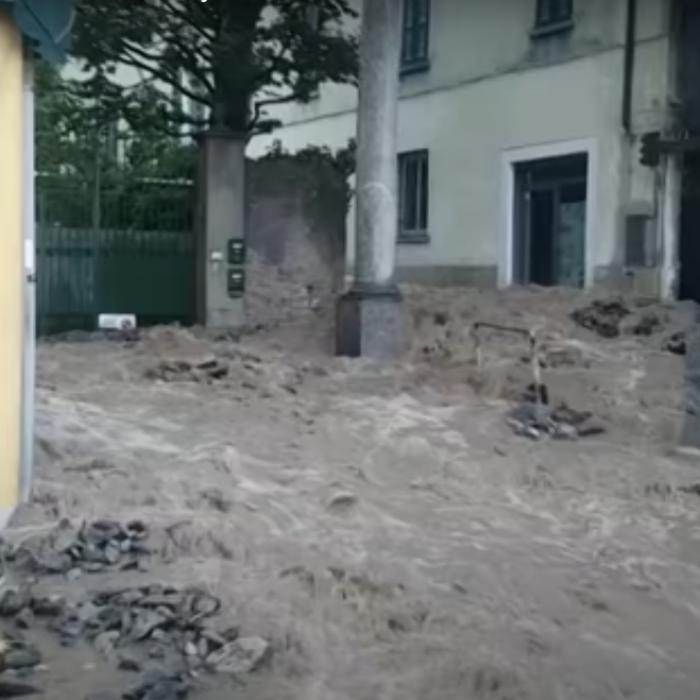 Italia. Alunecări de teren şi inundaţii în urma furtunilor puternice din nordul ţării