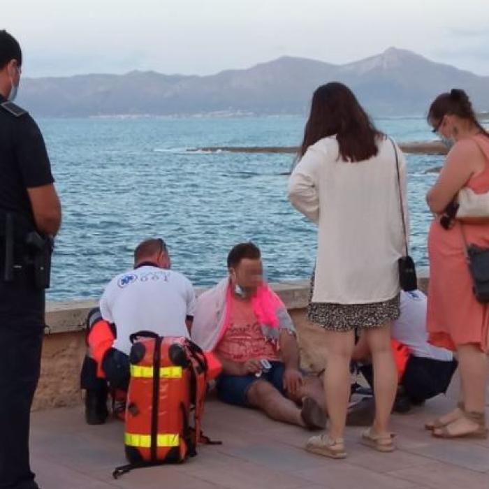Spania. Un avocat român, la un pas de înec, a fost salvat de doi tineri