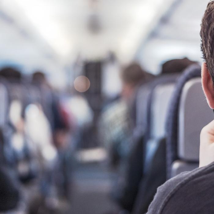 Un român a murit în tren. Soţia lui a crezut că doarme