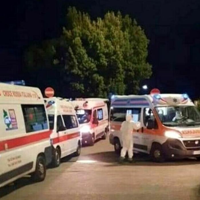 Italia. Panică la o clinică din Roma, unde muncea şi un român. Podeaua de sub pacienţi s-a prăbuşit. Au căzut în camera de dedesubt