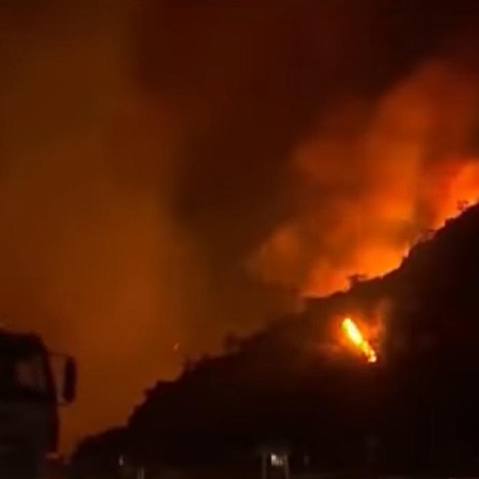 Incendii Grecia. Premierul Kyriakos Mitsotakis îşi avertizează conaţionalii că urmează zile grele
