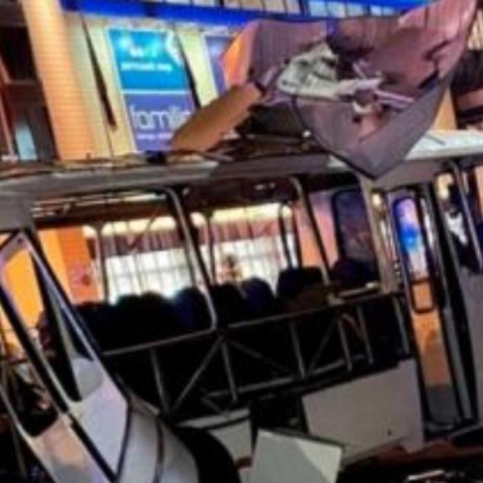Doi morţi şi numeroşi răniţi în urma unei explozii produse într-un autobuz, în Rusia