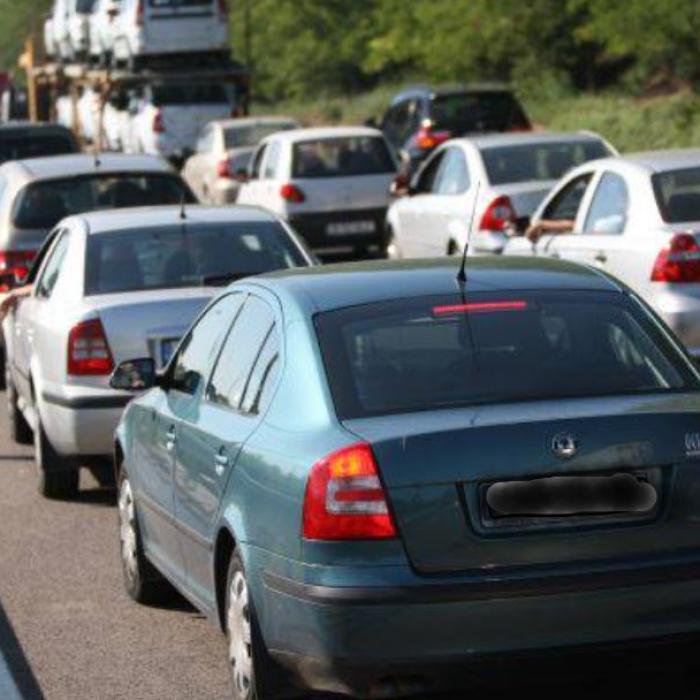 Coloane uriașe de mașini și nervi întinși la maxim între Ploiești și Brașov