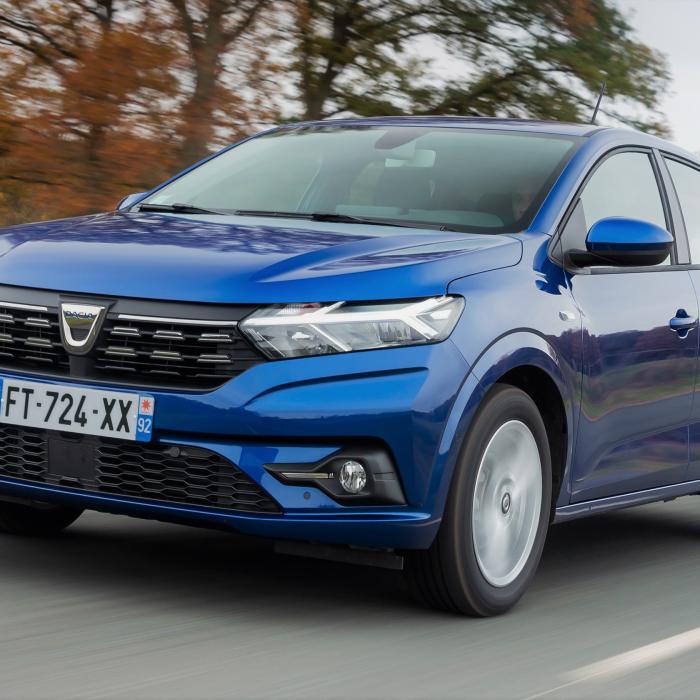 Dacia Sandero, cea mai vândută maşină la nivel european. A depășit VW Golf