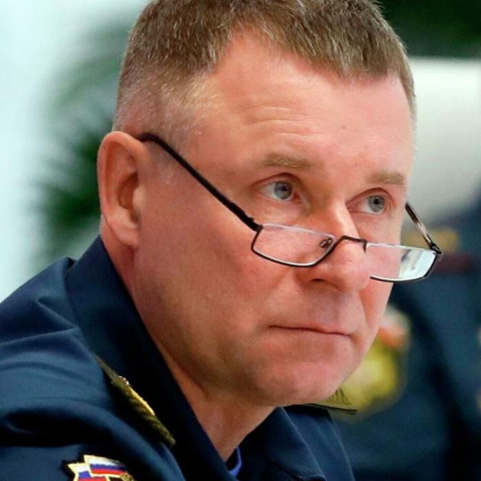 Ministrul Situațiilor de Urgență din Rusia a decedat, după ce a încercat să salveze un cameraman căzut de pe o stâncă