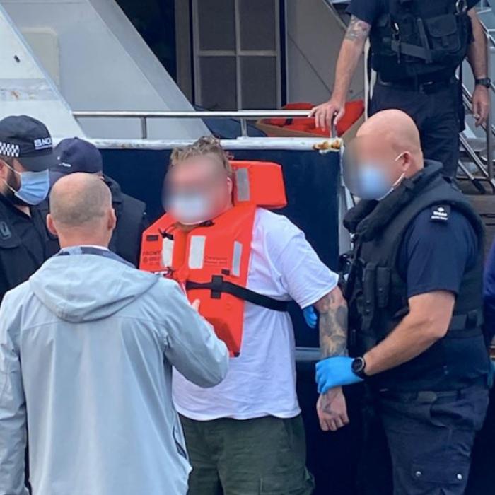 Marea Britanie. Peste două tone de cocaină, confiscate pe un iaht de lux. Captură în valoare de aproape 190 de milioane de euro 