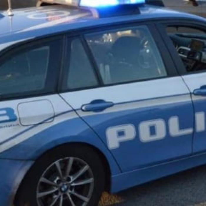 Italia. Un român și doi complici au spart casa unui avocat celebru din provincia Napoli