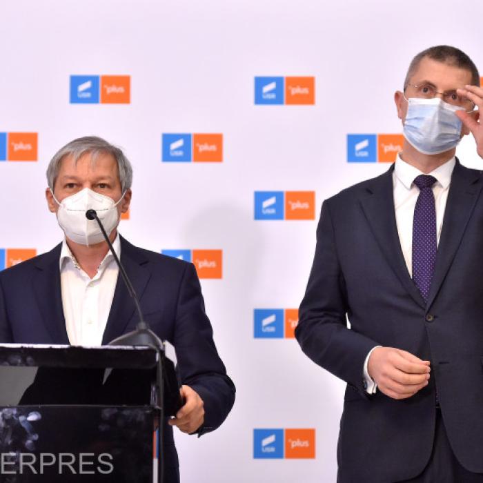 Președintele USR-PLUS va fi anunțat în această seară. Competiția este strânsă