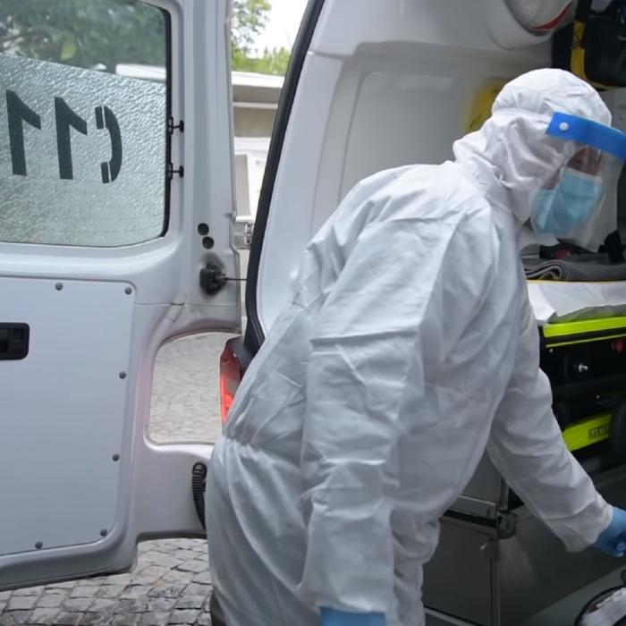 Reportaj Reuters în România: Oamenii nu cred în virus până nu mor și dau vina pe emisiunile de la televizor