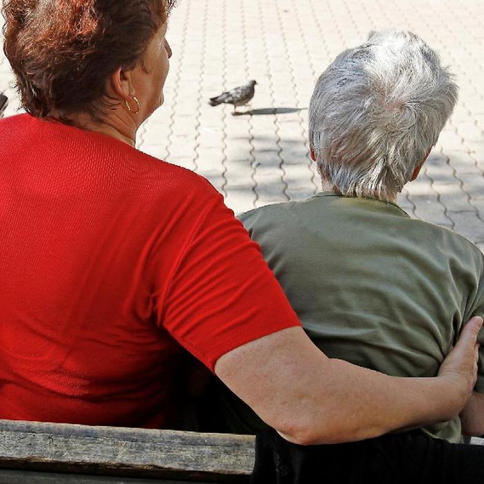 Italia. Bătrână de 98 de ani, moartă de COVID. Presa: "Îngrijitoarea româncă i-a dat virusul"