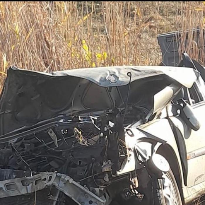 Un român și-a pierdut viața, zdrobit de mașina care s-a răsturnat într-un șanț