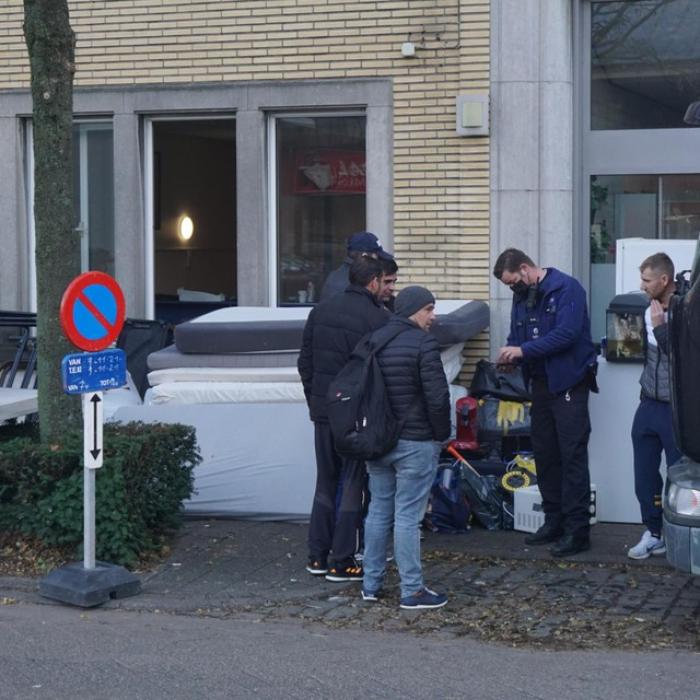 Belgia. Zeci de români, evacuați din hotelul în care erau cazați: „Pentru unii, condițiile de locuit erau chiar amenințătoare pentru viață“