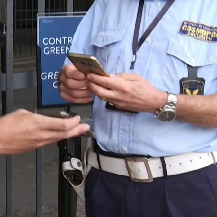 Italia înăspreşte regulile anti-COVID în taxiuri, trenuri şi autobuze