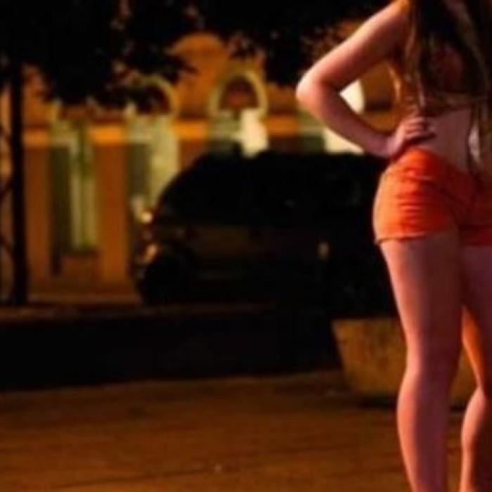 Anglia. Trei români, implicați într-o rețea de prostituție: „Claudia era șefa”