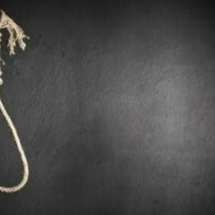 Român, găsit mort la locul de muncă. Bărbatul s-ar fi spânzurat 