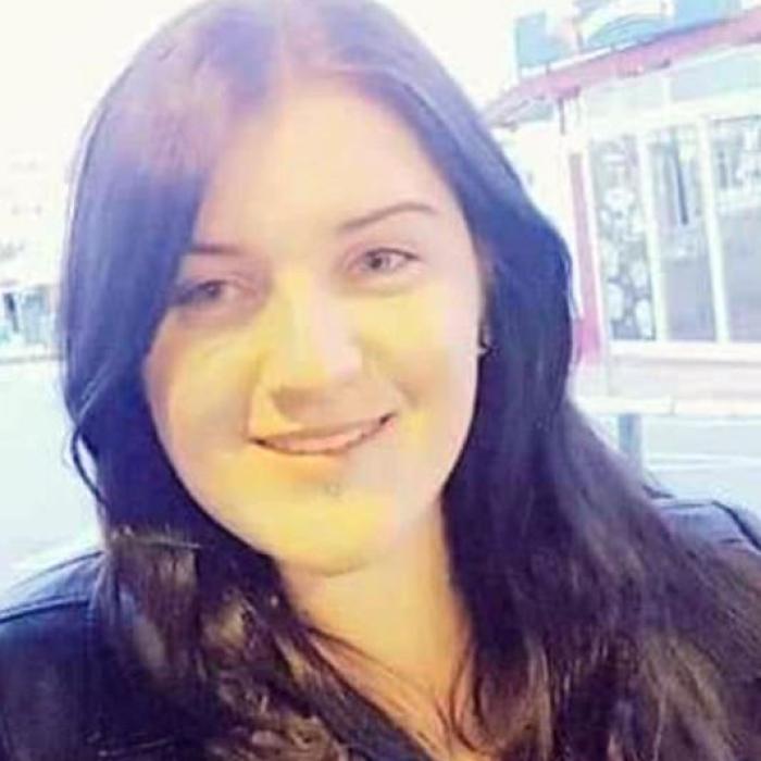 O tânără a filmat cum a fost ucisă de iubitul care abia mâncase o prăjitură. Apucase să sune, disperată, o mătuşă: „Te rog să mă ajuţi”  