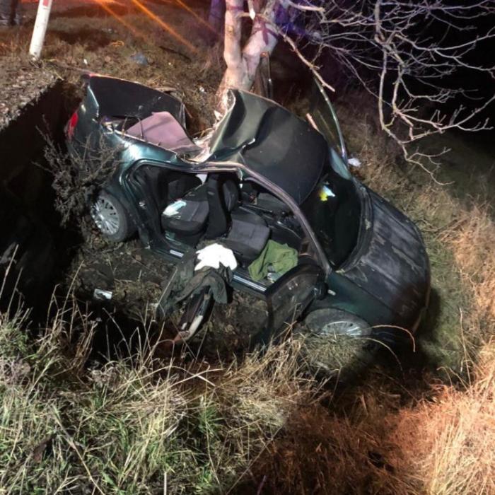 Fiul de 16 ani al unui primar a furat mașina tatălui, a omorât un prieten de aceeași vârstă și i-a rănit pe alți trei după ce s-a răsturnat 