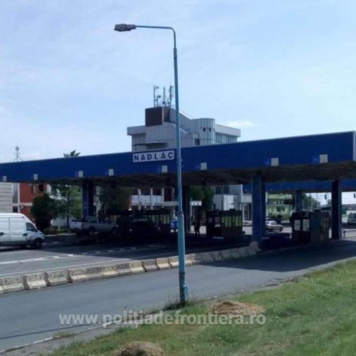 Aproape 94.000 de persoane au tranzitat frontierele României, în ultima zi. Șase români au fost întorși din drum