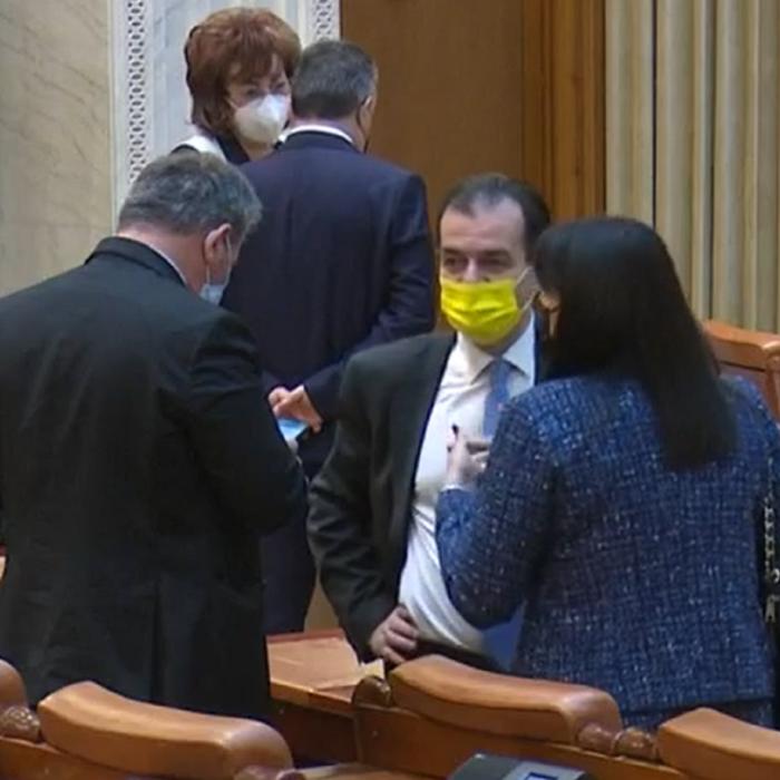 16 parlamentari au semnat înființarea partidului lui Ludovic Orban, Forța Dreptei