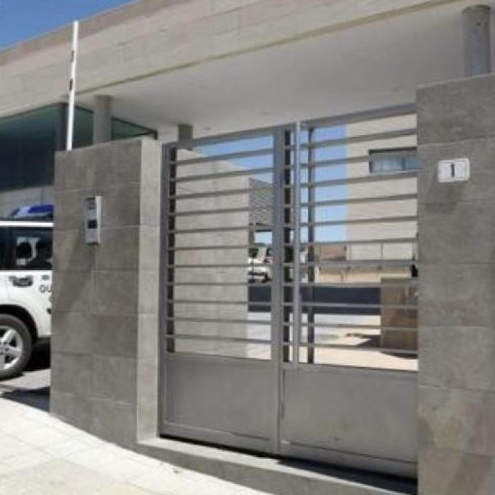 Spania. Trei români, hoți de bijuterii, arestați. Cei trei monitorizau atent viitoarele victime, apoi le jefuiau