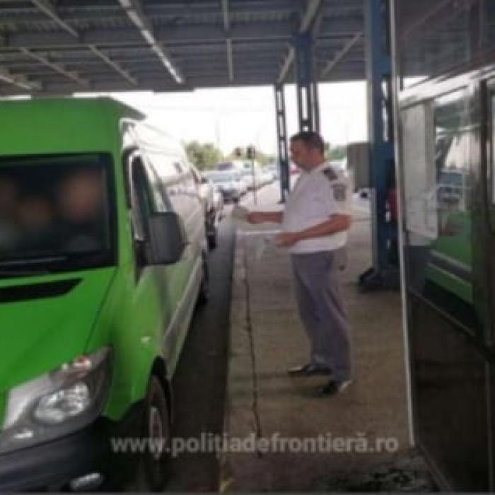 Peste 45.000 de români au părăsit țara într-o singură zi. 14 persoane au fost întoarse din drum