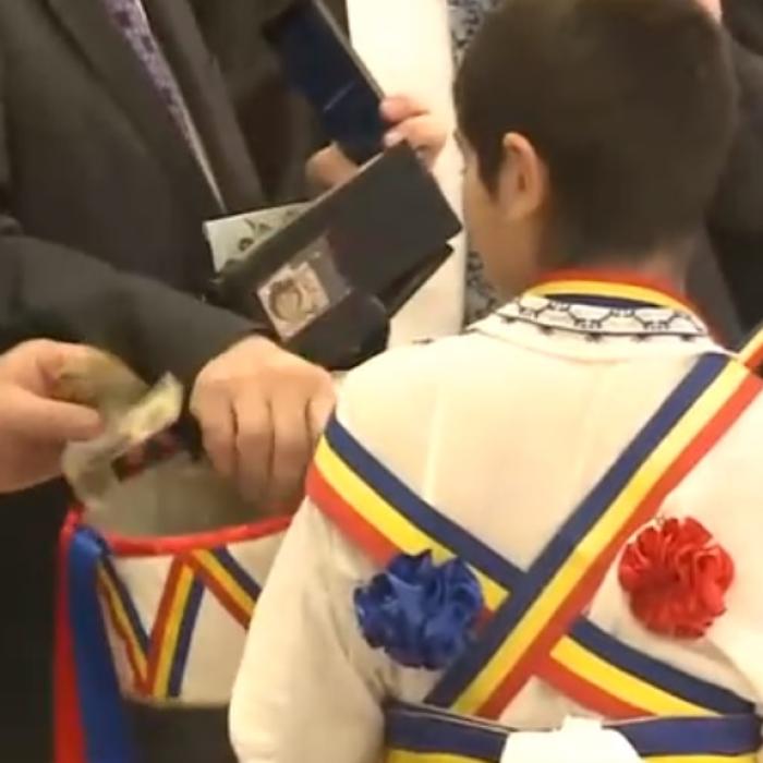 Tradiţii de Ajun şi de Crăciun la români