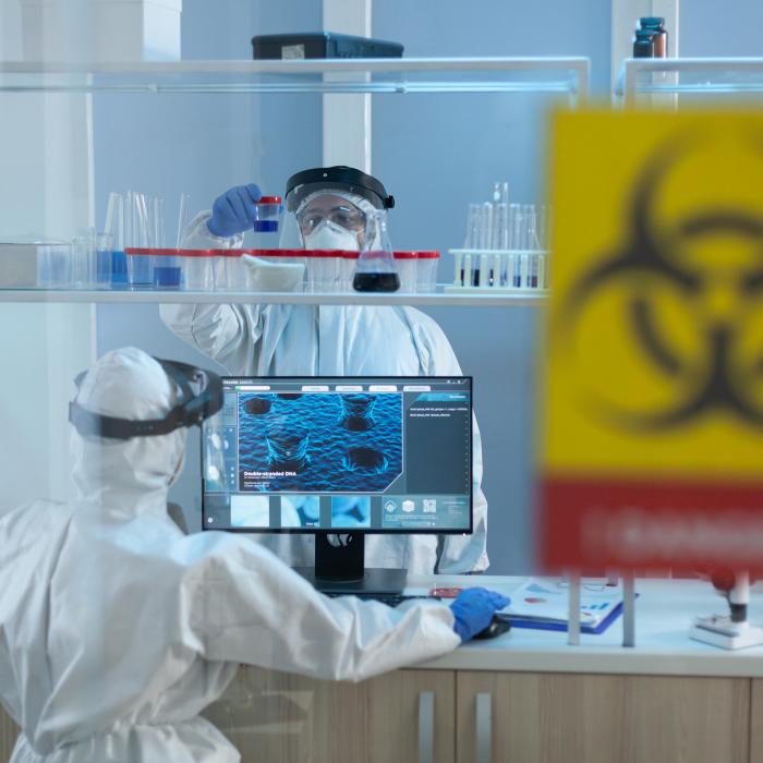 Record de contaminări în Franța: Aproape 180.000 de cazuri, în 24 de ore
