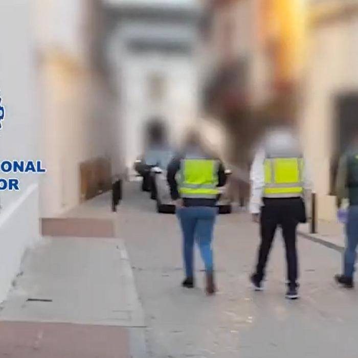 Spania. Român, implicat într-o organizație de trafic de ființe umane: Zeci de muncitori lucrau și peste 12 ore pe zi fără odihnă