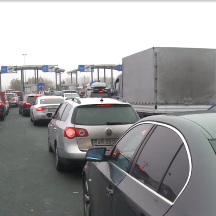 În ultima zi a anului, aproape 53.000 de români au părăsit țara. Zece persoane au fost întoarse din drum