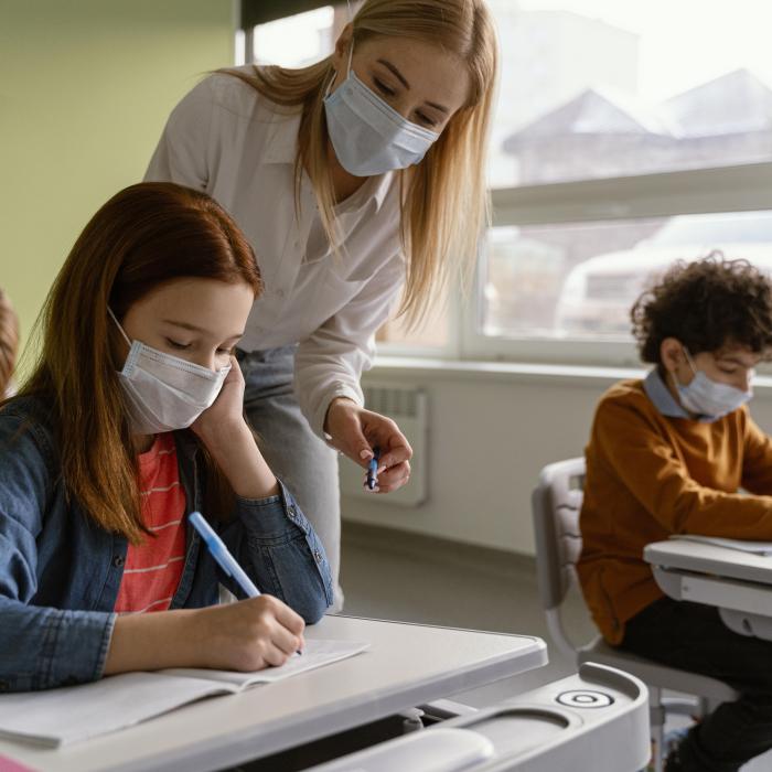 Austria schimbă regulile: Școlile se redeschid, elevii şi profesorii - testaţi de trei ori pe săptămână