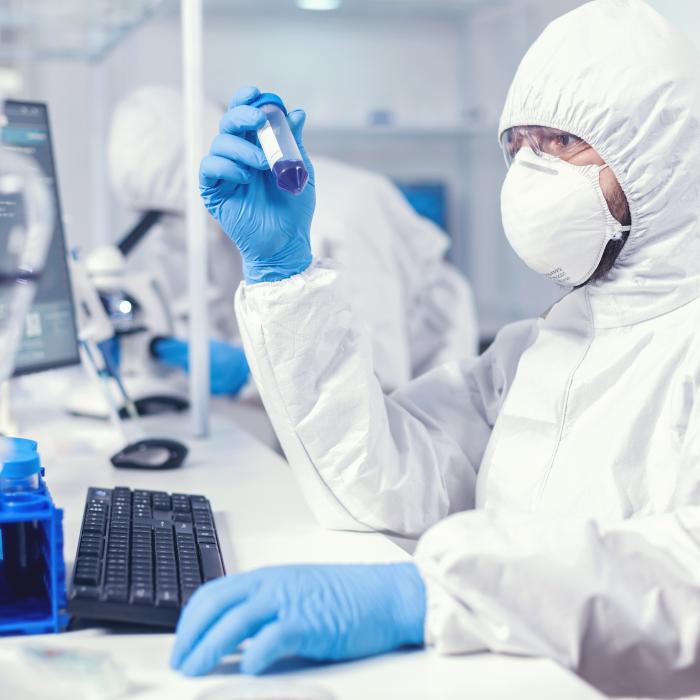 Oficial din Ministerul Sănătății, previziuni sumbre: Valul cinci va dura minim două luni