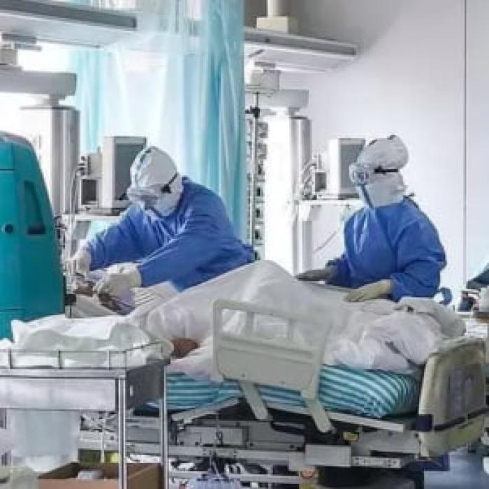 Anglia. Armata ajută spitalele aflate în criză din cauza COVID-19: "Ne confruntăm cu o catastrofă"